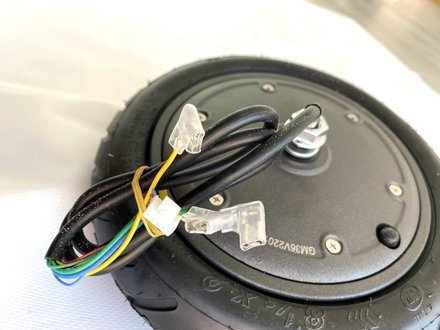 Frontmotor 350 W mit 8,5-Zoll-Luftreifen