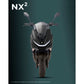 NEXT NX2 Electric Scooter • Nero • Vista frontale su un motivo pubblicitario NEXT