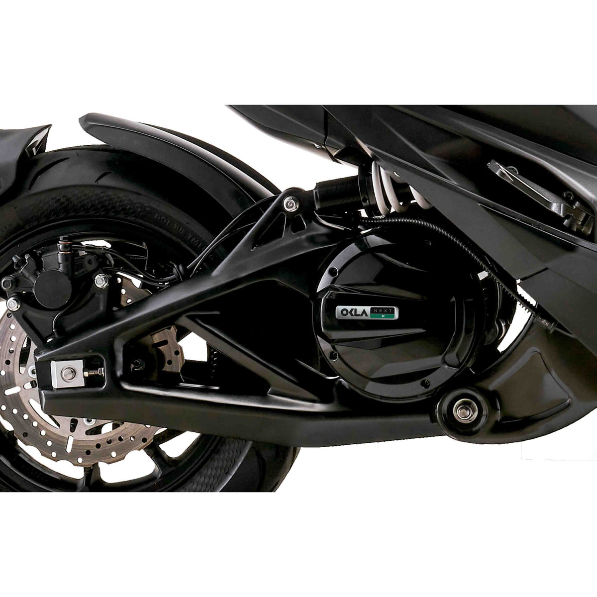 NEXT NX2 scooter elettrico dettaglio di trasmissione, ruota posteriore e sospensioni